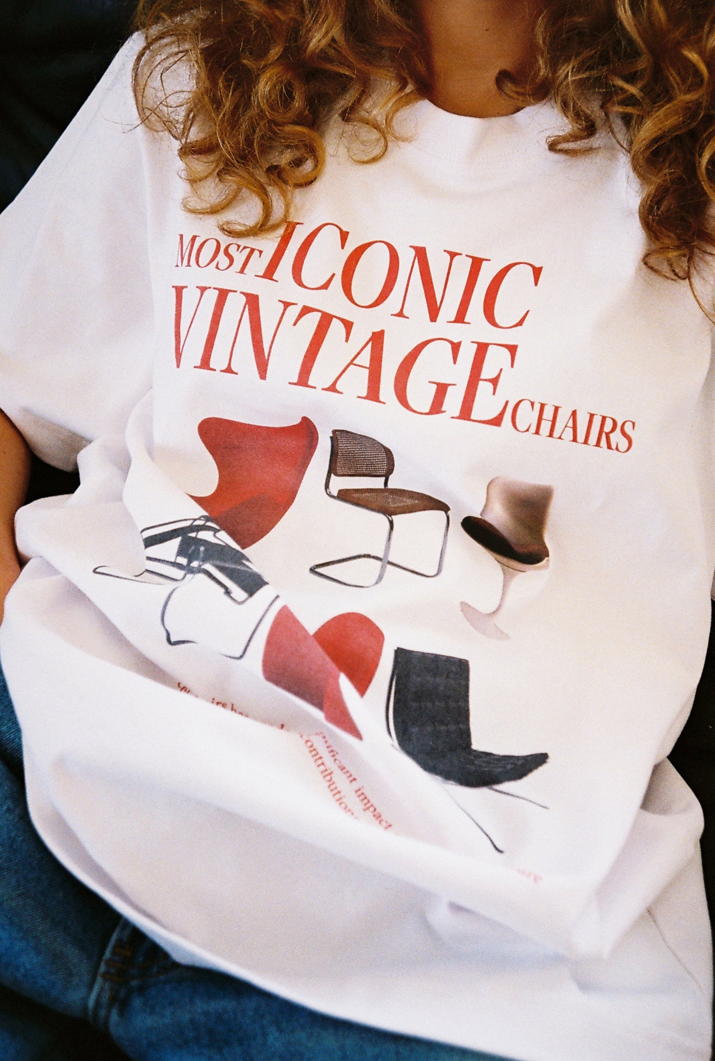 Most Iconic Vintage Chairs – T-Shirt (unisex)