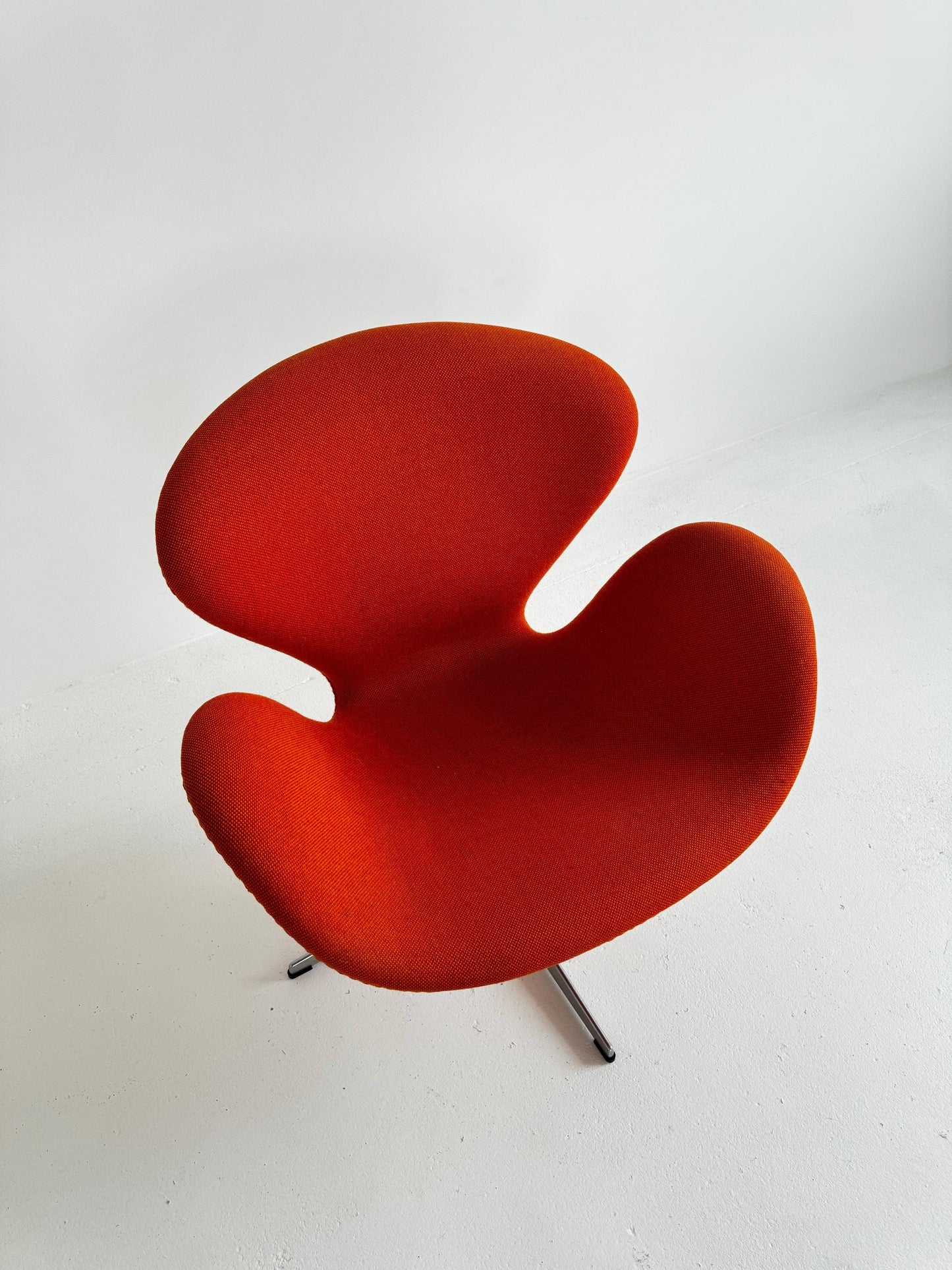 Swan Chair by Arne Jacobsen for Fritz Hansen, 2003