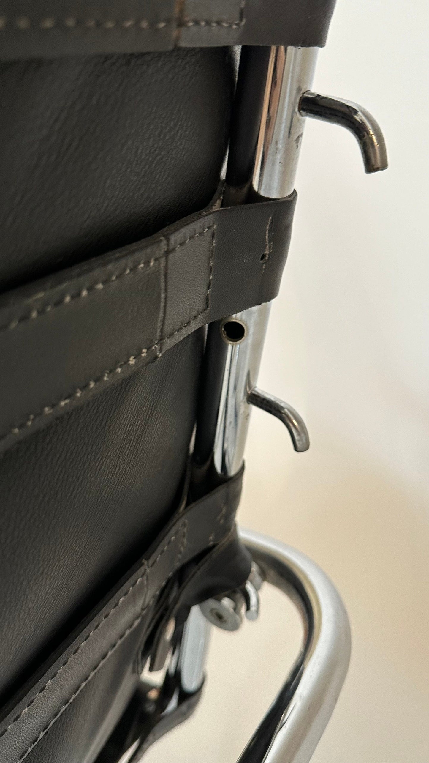 MR Chaise Lounge Chair, Mies Van Der Rohe, 1949s