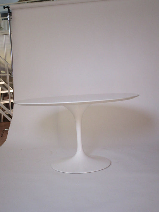 Tulip Dining Table by Eero Saarinen for Knoll, 1970s, Vintage Modernist Design Classic