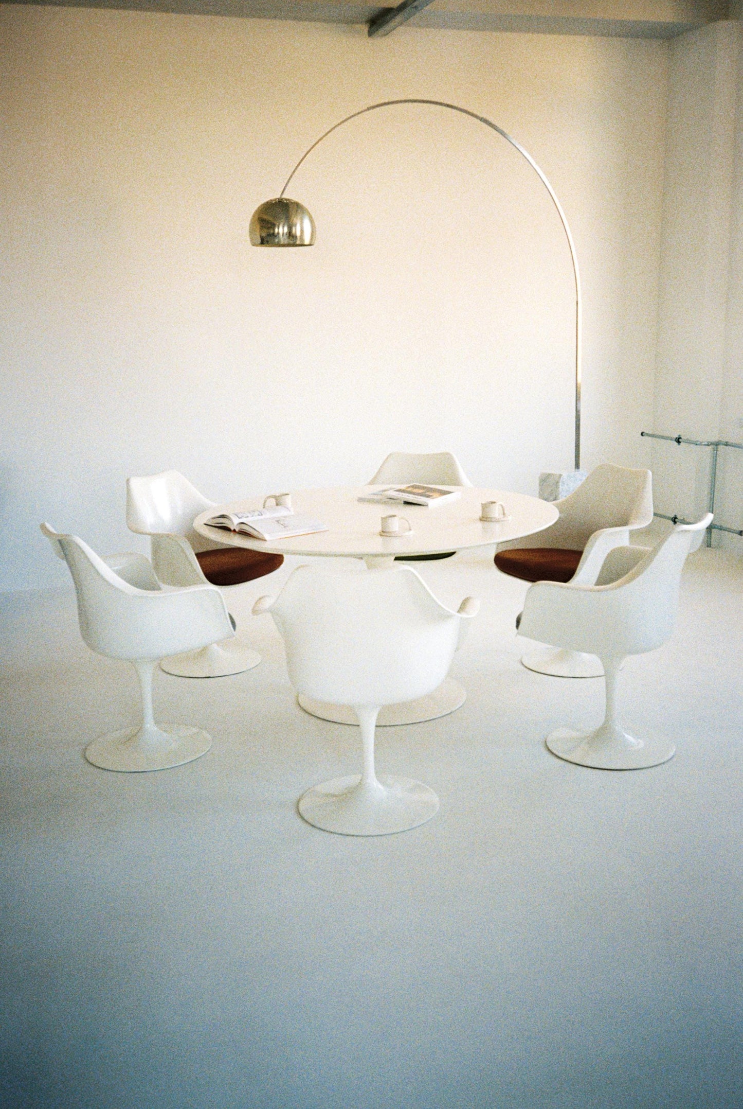Large Tulip Armchairs & Dining Table by Eero Saarinen for Knoll, 1970