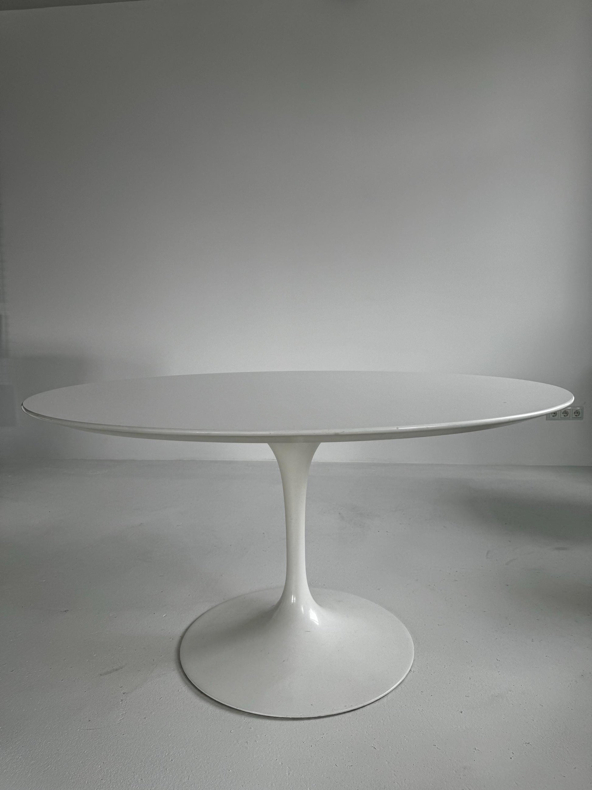 Large Tulip Armchairs & Dining Table by Eero Saarinen for Knoll, 1970