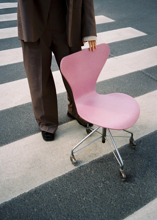 Rare 3117 Swivel Chair by Arne Jacobsen for Fritz Hansen, 1970, Danish Modern Icon