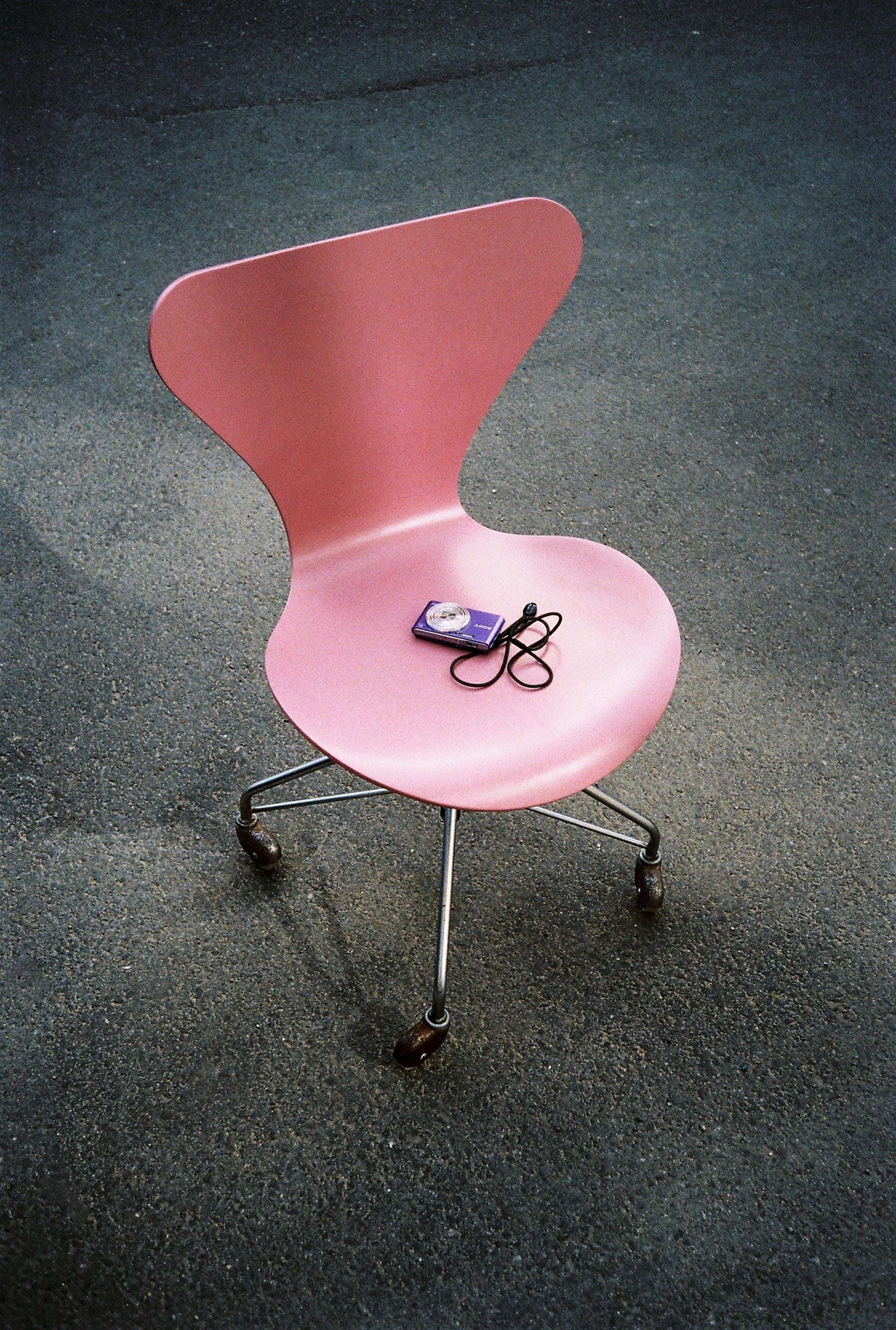 Rare 3117 Swivel Chair by Arne Jacobsen for Fritz Hansen, 1970, Danish Modern Icon