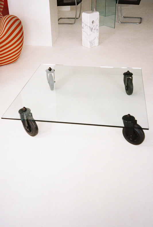Tavolo con Ruote Coffee Table by Gae Aulenti for Fontana Arte, 1980, Industrial Design Icon