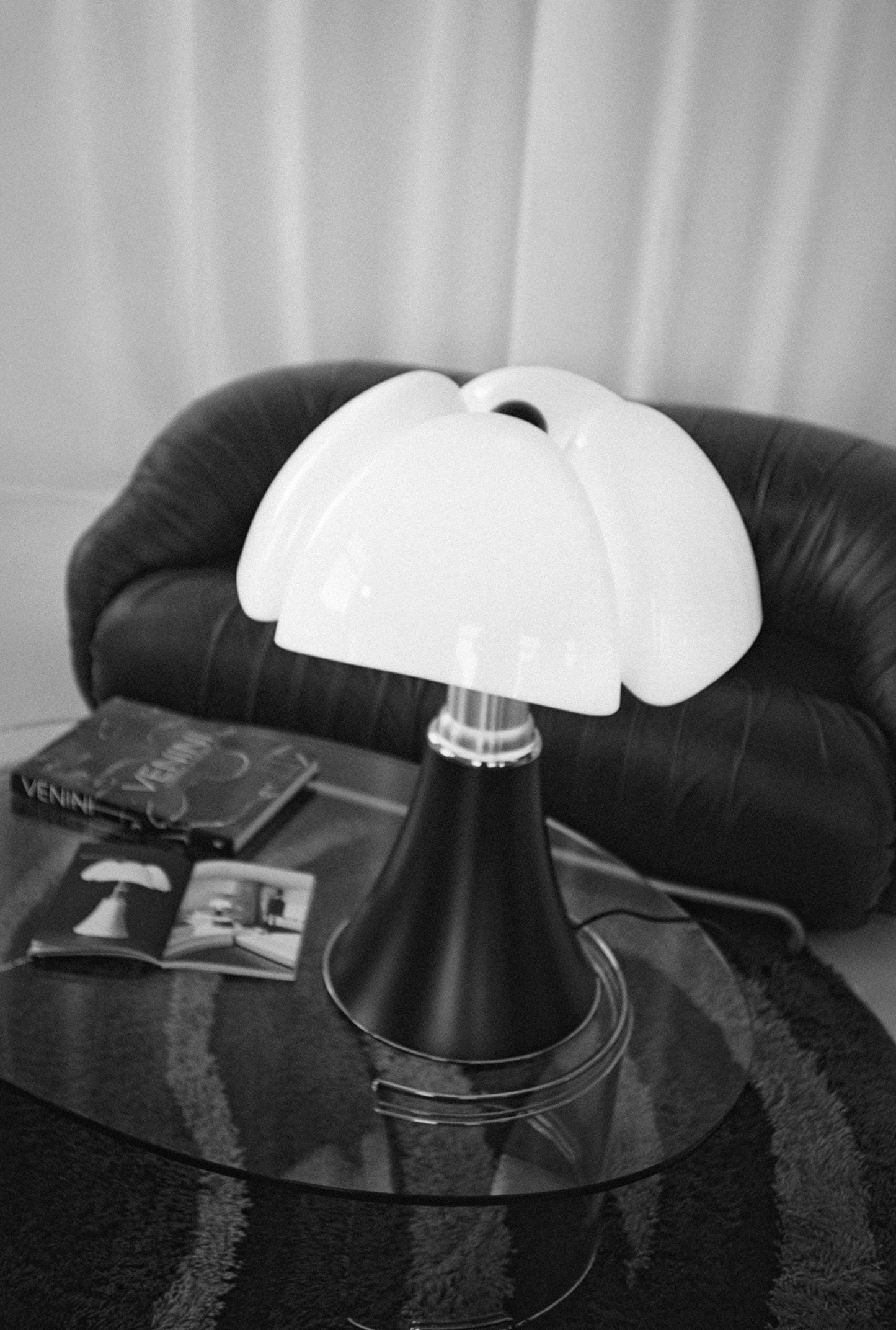 Gae Aulenti “Pipistrello” Table Lamp for Martinelli Luce, 1960s