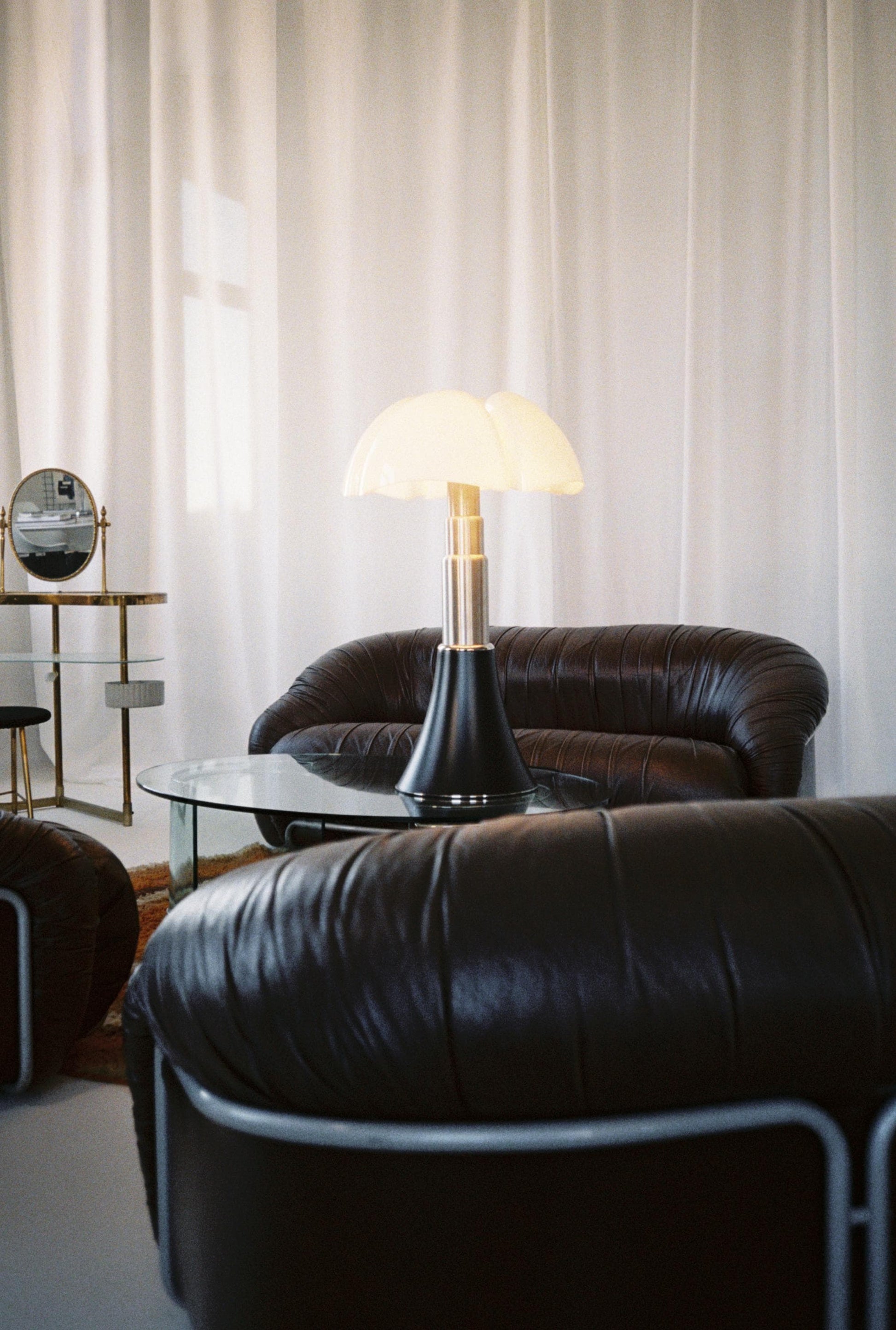 Gae Aulenti “Pipistrello” Table Lamp for Martinelli Luce, 1960s