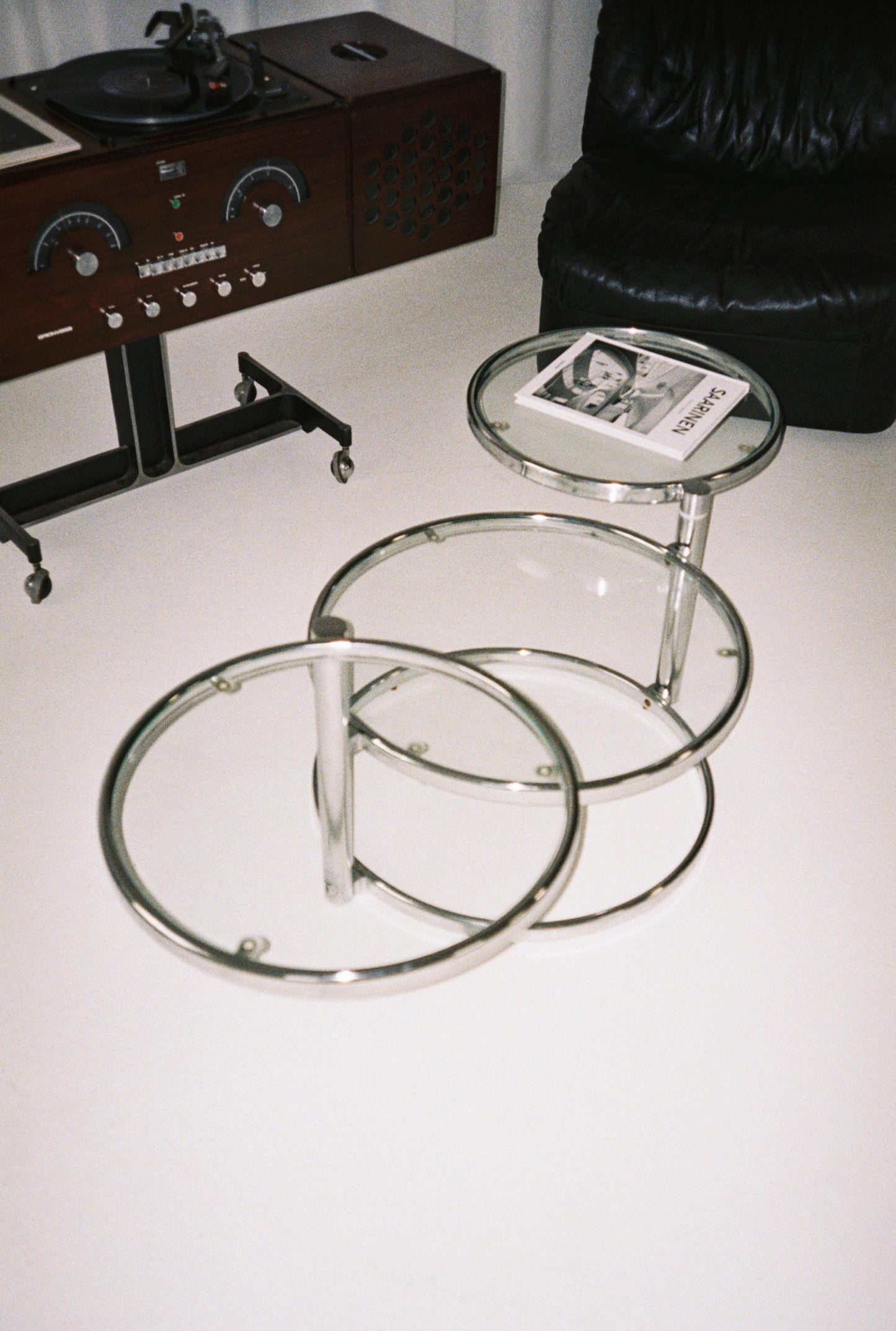 Milo Baughman Chrome & Glass Tiered Table, 1970s