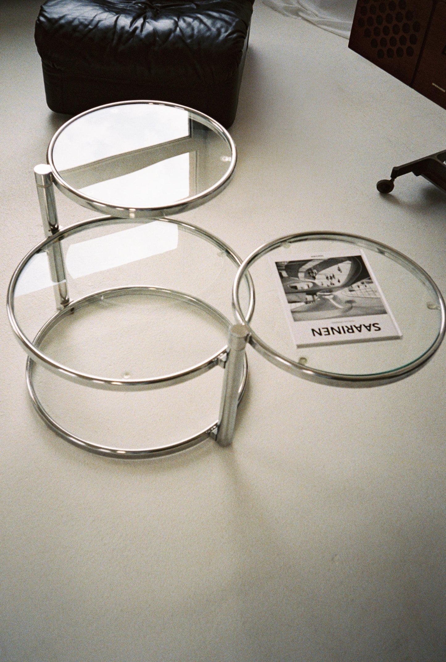 Milo Baughman Chrome & Glass Tiered Table, 1970s
