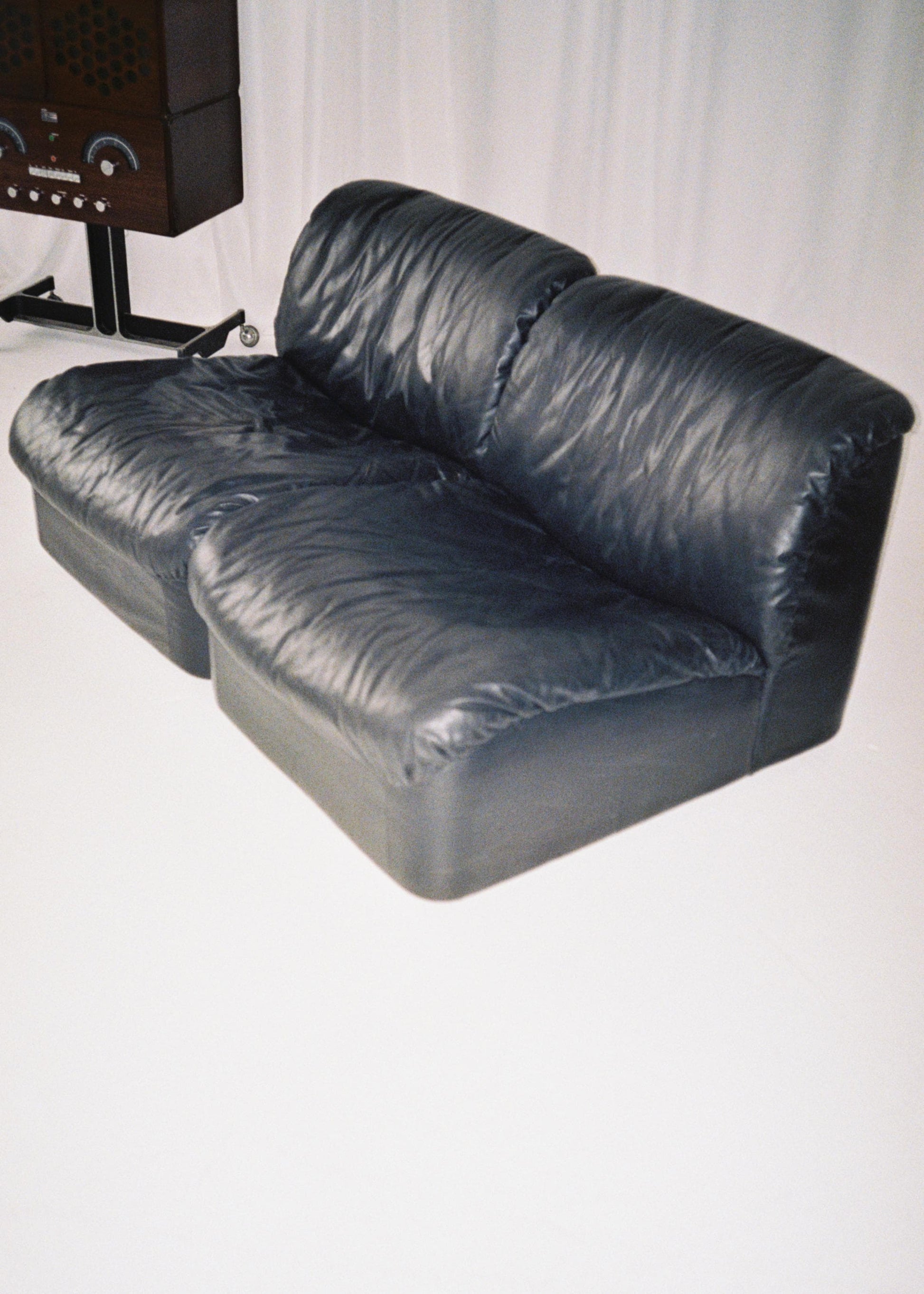 Pair of Sculptural Lounge Chairs by Tito Agnoli for Arflex, 1960s, Black Leather Italian Modern Design
