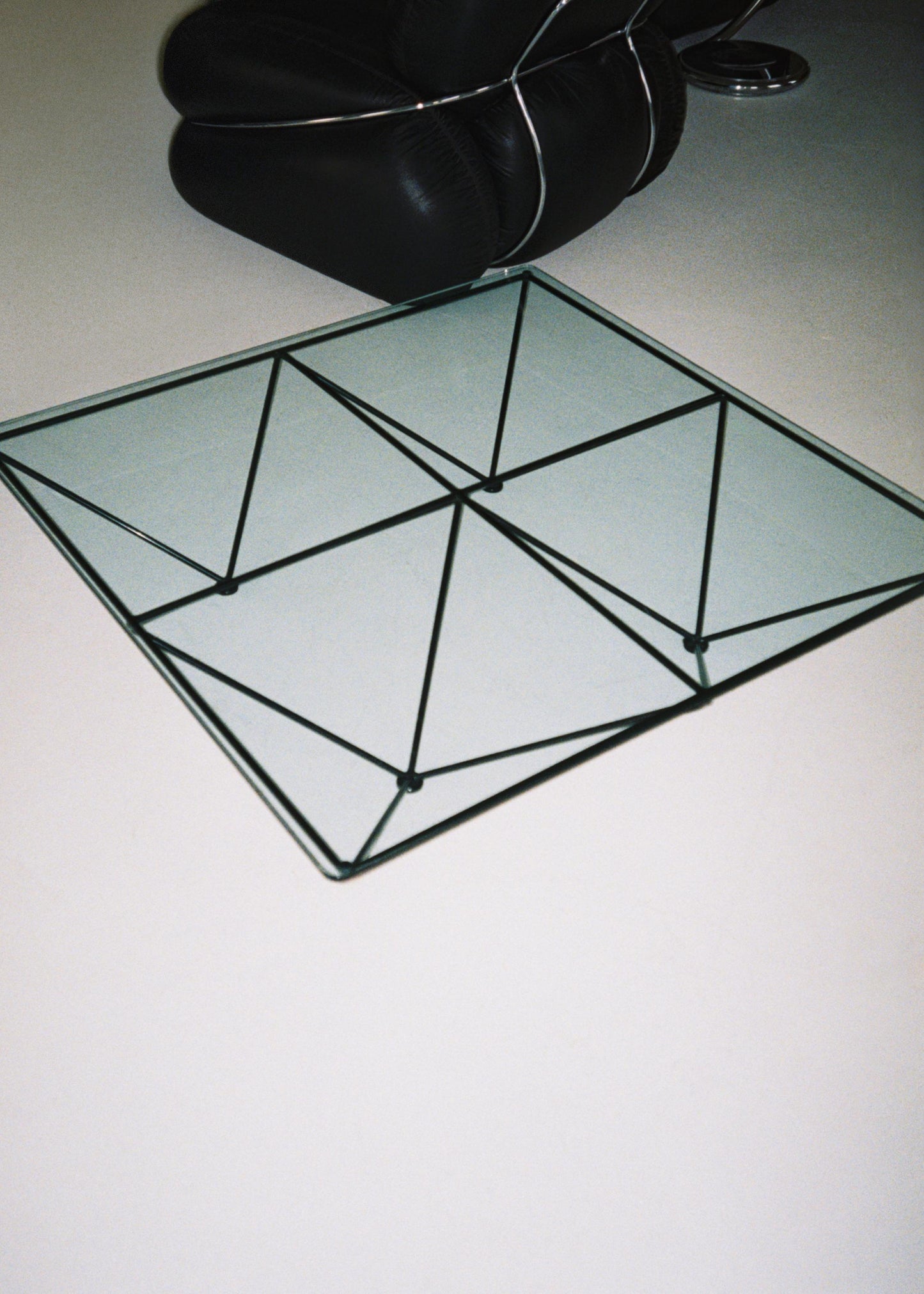 Paolo Piva Alanda Coffee Table for B&B Italia, 1980s Postmodern Glass Coffee Table, Iconic Italian Design