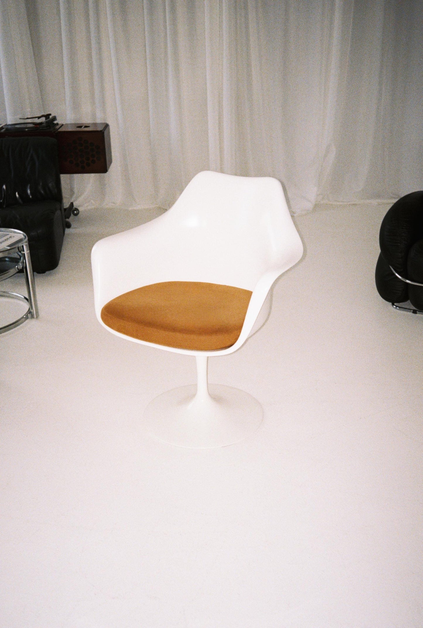 Eero Saarinen Tulip Armchair for Knoll, Vintage Mid Century Modern Chair
