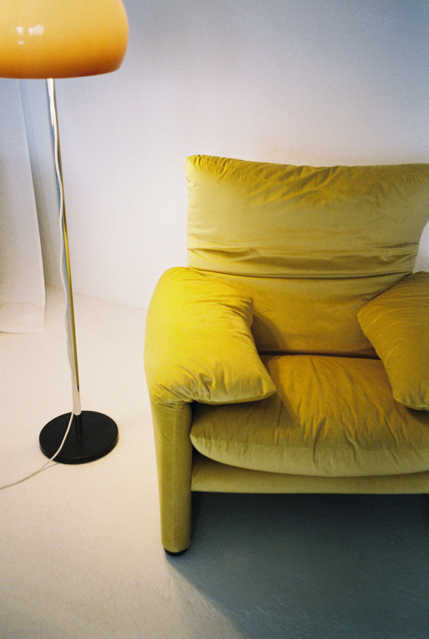 Maralunga armchair by Vico Magistretti for Cassina, 1973